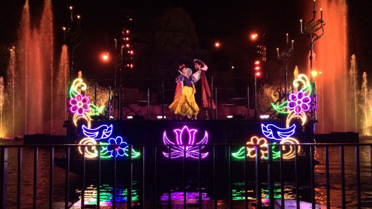 Watch “Fantasmic!” Live from Disney’s Hollywood Studios on the Disney Parks Blog